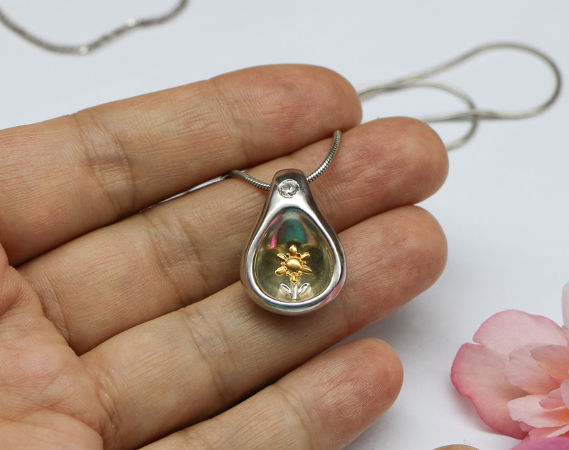 Drop pendant, digital jewelry 3D model